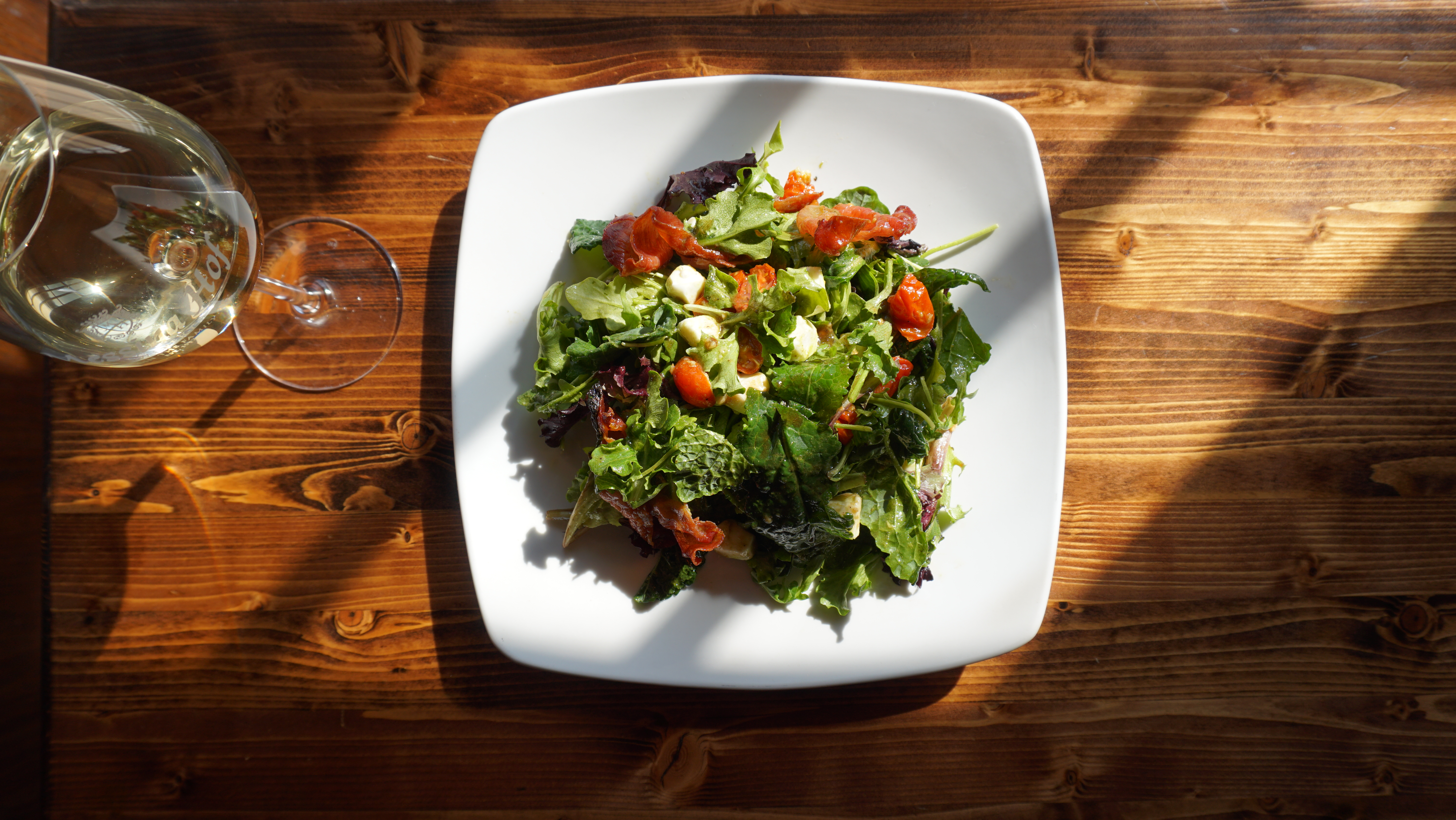 3 Must Try Summer Wine & Salad Pairings